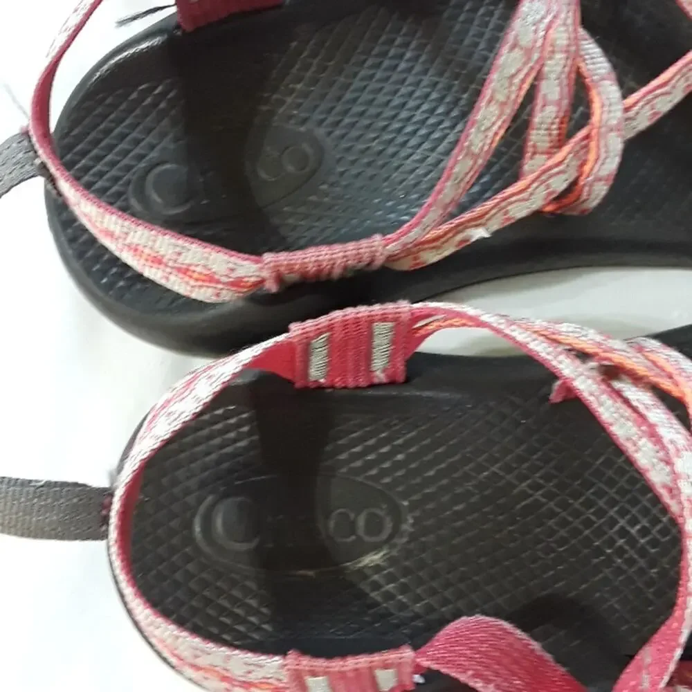 Chacos Women Sz 5 Gray Pink Strappy Adjustable Hiking Outdoors Water Sandal